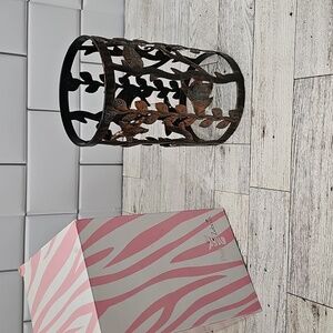 Pink Zebra Sea Garden Metal Shade